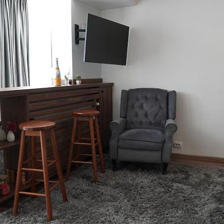 Luxury 1Br Studio Near Hanul Drumetului Bukarest Kültér fotó