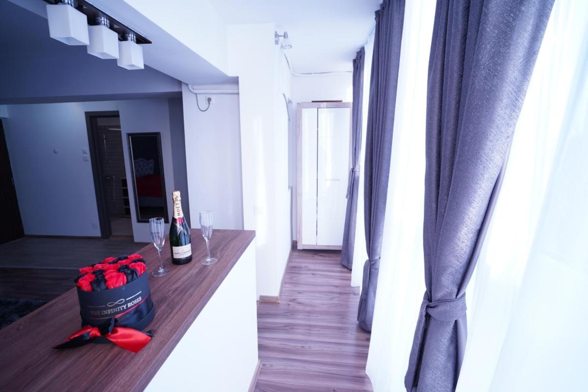 Luxury 1Br Studio Near Hanul Drumetului Bukarest Kültér fotó