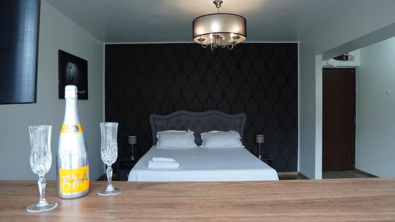 Luxury 1Br Studio Near Hanul Drumetului Bukarest Kültér fotó