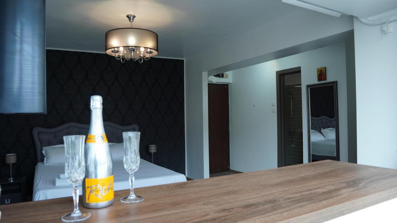 Luxury 1Br Studio Near Hanul Drumetului Bukarest Kültér fotó